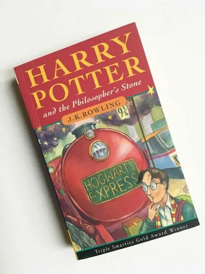 J.K. Rowling: Harry Potter and the Philosoper's Stone