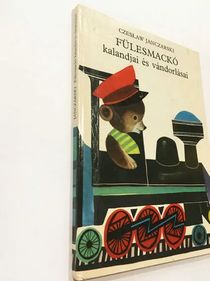 Fülesmackó kalandjai és vándorlásai