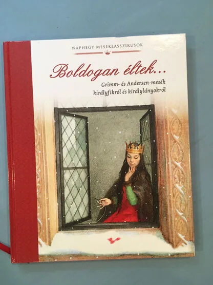 Boldogan éltek...